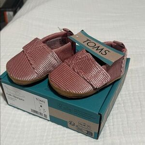 TOMS Baby Crib Alpargata Shoes in Pink
